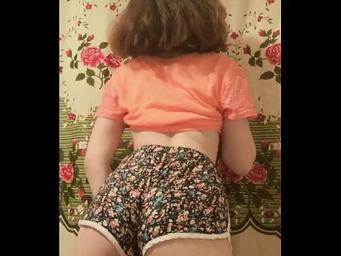 ❤️ Nena jove sexy despullant-se els pantalons curts davant la càmera ❌ Fota al porno ca.ru-pp.ru ️❤