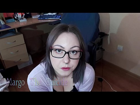 ❤️ Noia sexy amb ulleres xucla un consolador profundament davant la càmera ❌ Fota al porno ca.ru-pp.ru ️❤